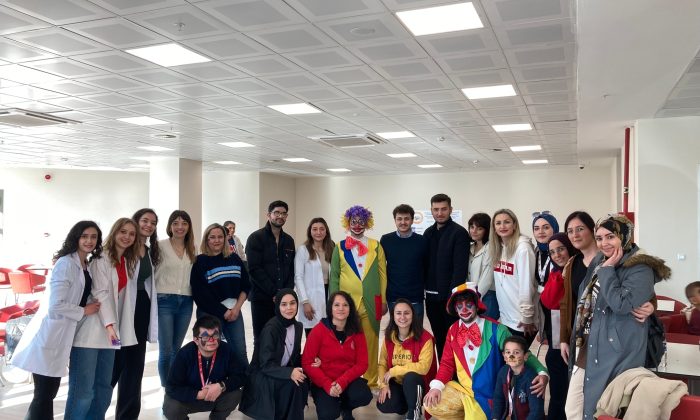 Fakültemiz Öğrencilerinden Otizmli Bireyler İçin Sosyal Sorumluluk Projesi