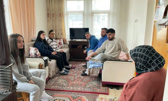 Fakültemiz Öğrencilerinden "Eviniz Evimizdir" Projesi