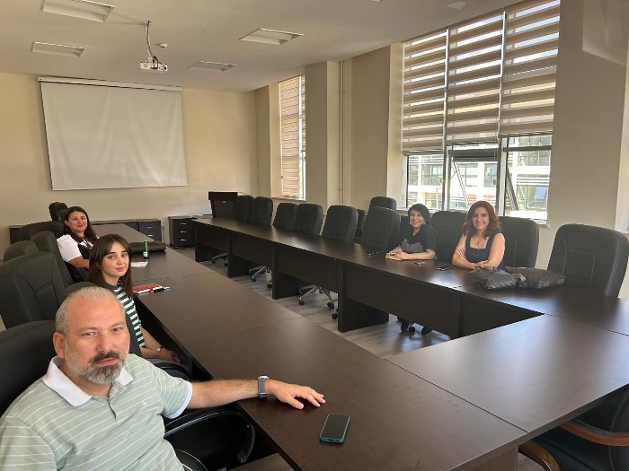 Fakültemizde Topluma Katkı Komisyonu Toplantısı Gerçekleştirildi