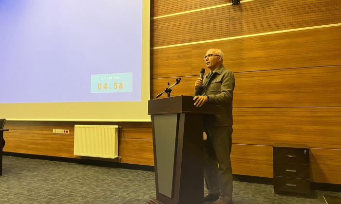 İLEF’te Geleceğin İletişimcilerine Oryantasyon Eğitimi