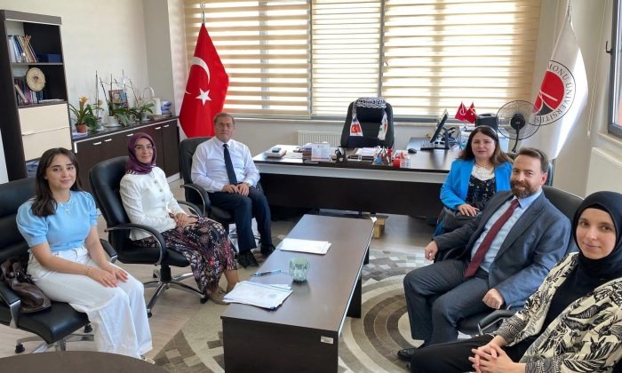 Halkla İlişkiler ve Reklamcılık Bölümü ile İlahiyat Fakültesi Çift Ana Dal ve Yan Dal Protokolü İmzaladı