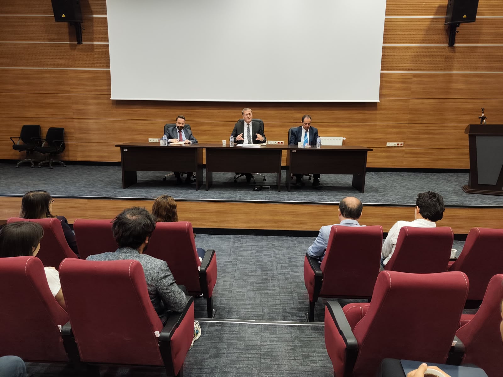 Fakültemizde Akademik Kurul Toplantısı Yapıldı