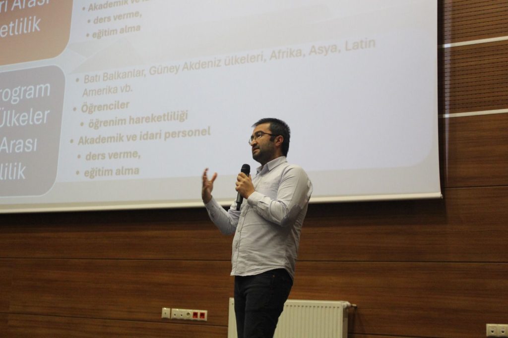 İletişim Fakültesi’nde Erasmus Bilgilendirme Toplantısı Düzenlendi